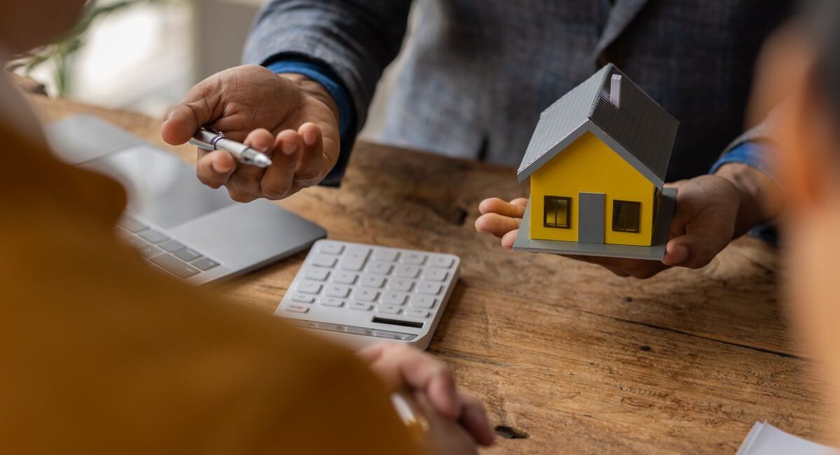 To Let Service in Faridabad